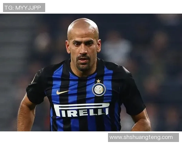 足球明星贝隆近况揭秘退役后生活与事业的新篇章